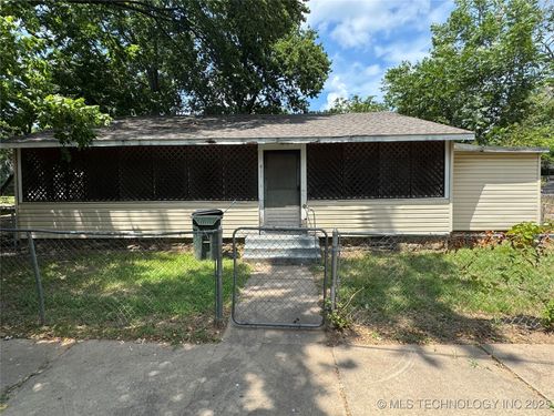 411 W 12th St, Okmulgee, OK, 74447-7714 | Card Image