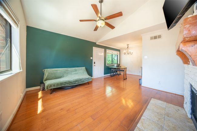 5744 Cedar Creek Dr, Townhouse with 3 bedrooms, 2 bathrooms and null parking in Benbrook TX | Image 5