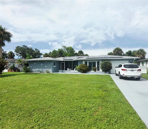16 Oakland Hills Pl, Rotonda West, FL, 33947-2233 | Card Image