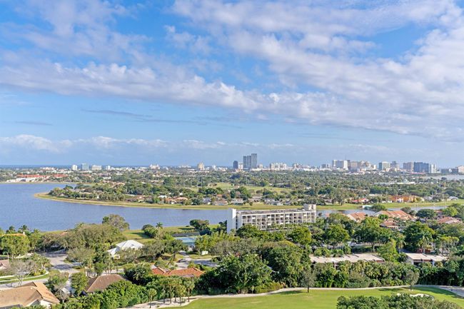 APT-1902 - 1900 Consulate Pl, Condo with 2 bedrooms, 2 bathrooms and null parking in West Palm Beach FL | Image 41