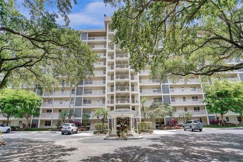 apt-204-3520 Oaks Way, Pompano Beach, FL, 33069-5376 | Card Image