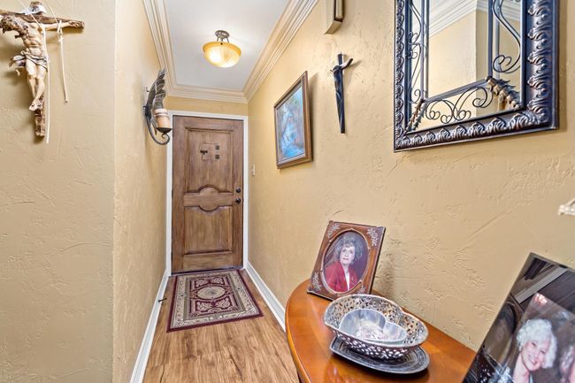 245 N Clover St, House other with 3 bedrooms, 2 bathrooms and null parking in Bridge City TX | Image 4