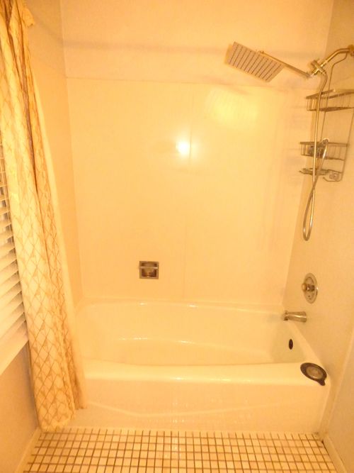 b-610 Hough St, Barrington, IL, 60010-3174 | Card Image