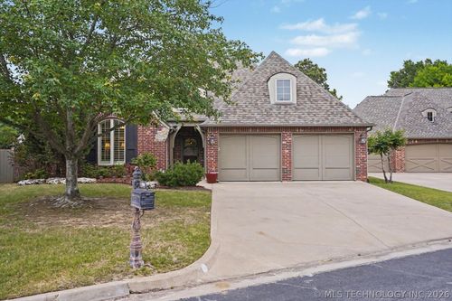 9306 S 76th East Ave, Tulsa, OK, 74133-5468 | Card Image