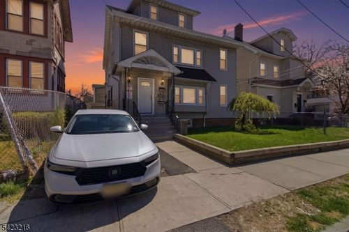 222 Osborne Ter, Newark, NJ, 07112-2104 | Card Image