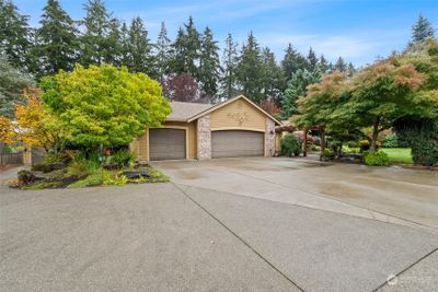 7230 Highlands Drive Ne, House other with 3 bedrooms, 2 bathrooms and 7 parking in Olympia WA | Image 3