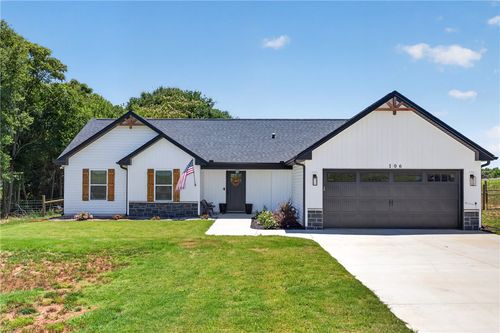 106 Bolt Rd, Townville, SC, 29689-3500 | Card Image