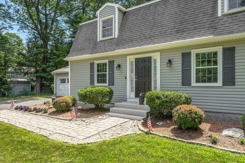 6 Matthew Patten Dr, Bedford, NH, 03110-6114 | Card Image