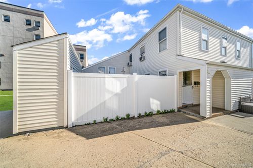 apt-c-290 Lowndes Ave, Huntingtn Sta, NY, 11746-1238 | Card Image