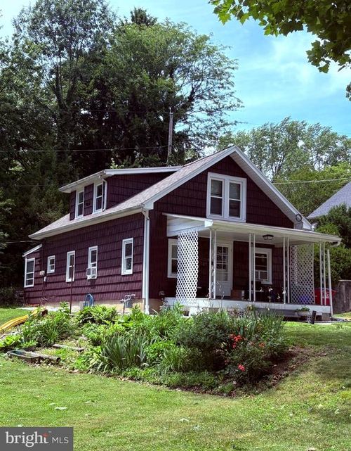 404 Seiberts Ct, Reading, PA, 19609-1747 | Card Image