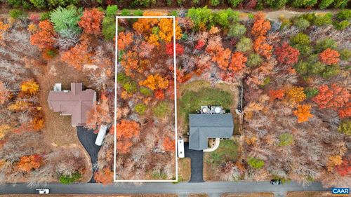 207 Pinehurst Dr, GORDONSVILLE, VA, 22942-7312 | Card Image