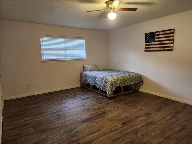 Upstairs Bedroom #2 | Image 20