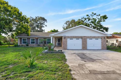 5234 Fredrick Rd, FRUITLAND PARK, FL, 34731-6103 | Card Image