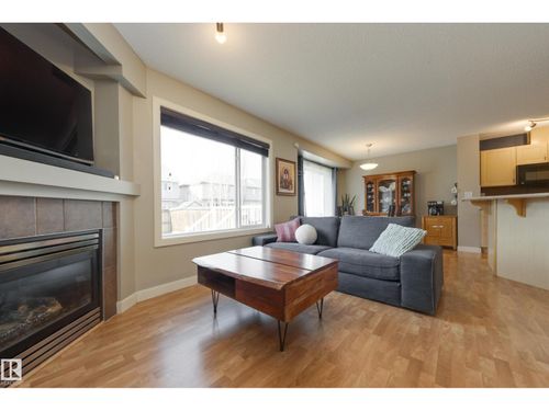 9456 Stein Way Nw, Edmonton, AB, T6R0E4 | Card Image