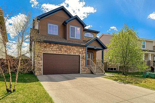 709 Hampshire Way Ne, High River, AB, T1V0B2 | Card Image