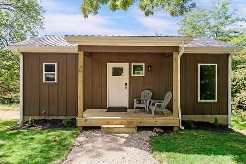 38 S Lakeside Cir, Linn Valley, KS, 66040-5255 | Card Image