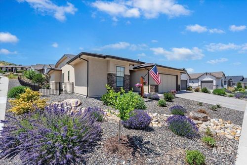 18071 N Burnt Car Way, Boise, ID, 83714-9634 | Card Image