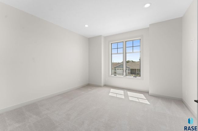 8621 W Shoreline Pl, Townhouse with 3 bedrooms, 3 bathrooms and null parking in Sioux Falls SD | Image 18