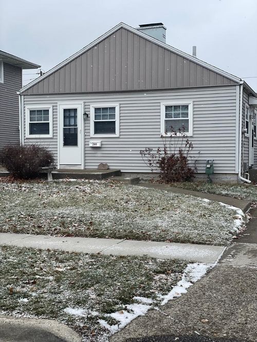 2849 N 109th St, Toledo, OH, 43611-2818 | Card Image