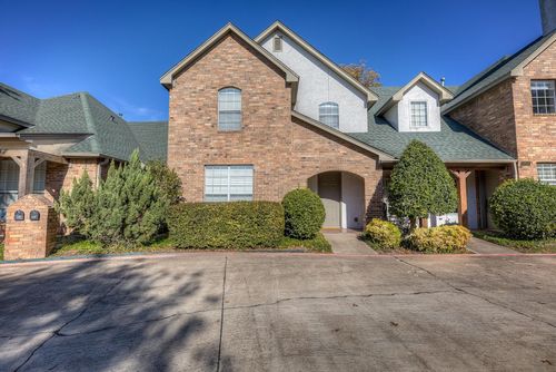 5855 Pecan Chase, Benbrook, TX, 76132-1067 | Card Image