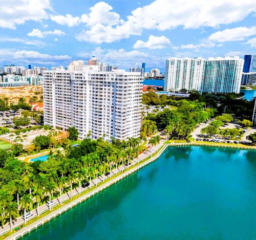 1805w-2801 Ne 183rd St, Aventura, FL, 33160-2133 | Card Image