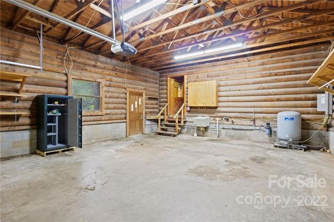 2 CAR GARAGE | Image 15
