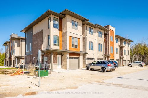 2 Winters Crescent, Collingwood, ON, L9Y5T1 | Card Image