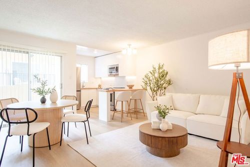 206-833 5th St, Santa Monica, CA, 90403-1365 | Card Image