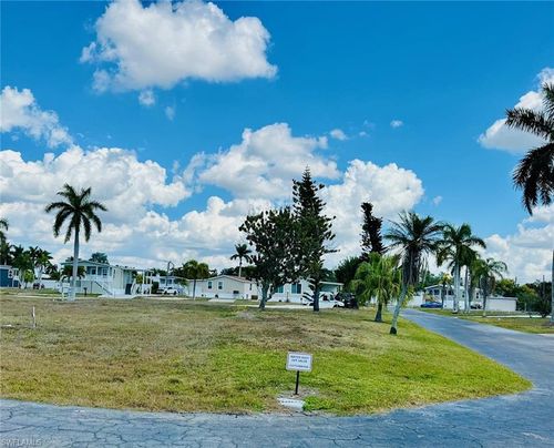 27 Cottonwood Dr, FORT MYERS, FL, 33908-3000 | Card Image