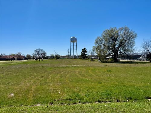 2301 Mangum St, Commerce, TX, 75428-3505 | Card Image