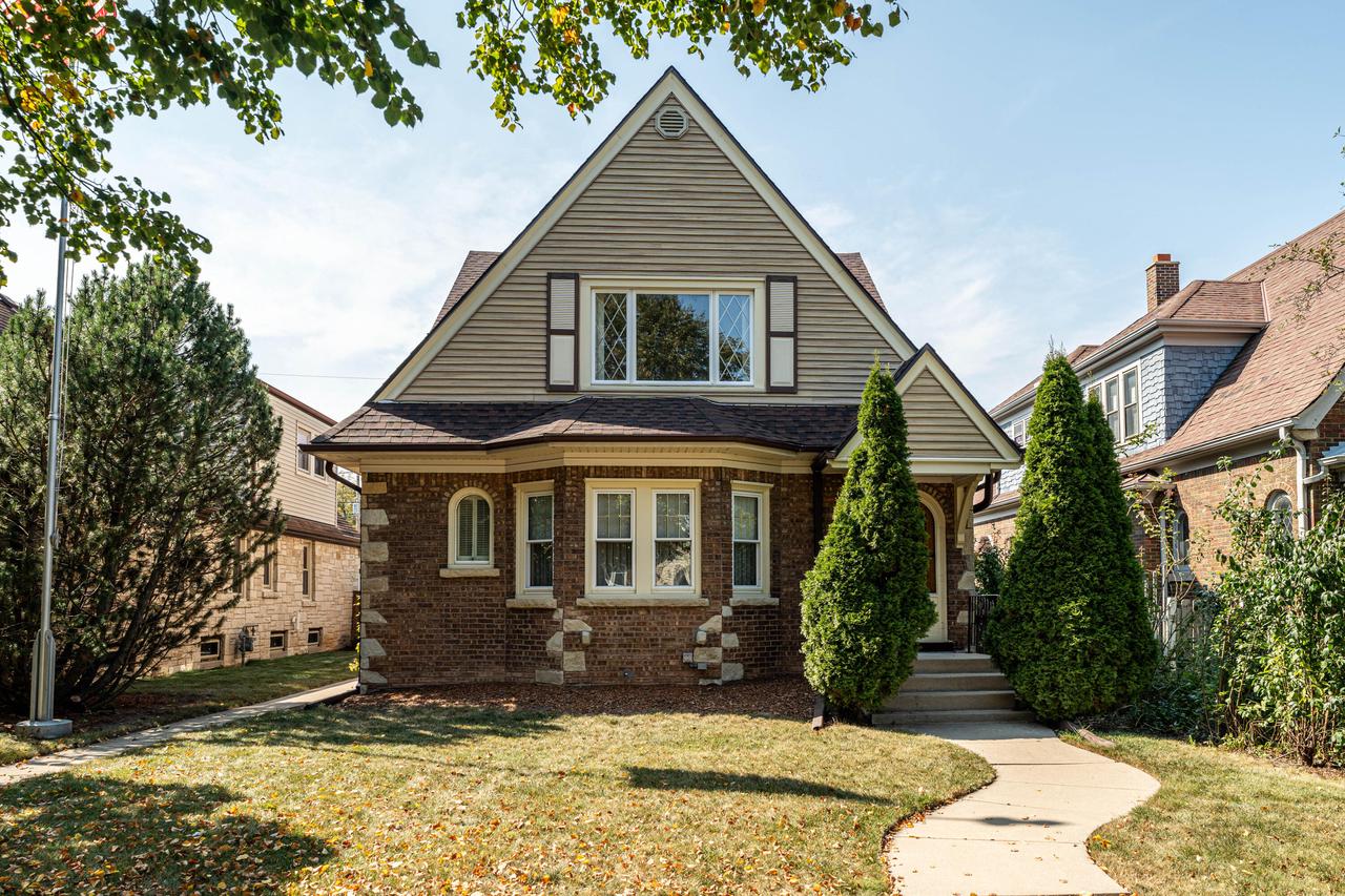 41st St, Milwaukee, WI 53215
