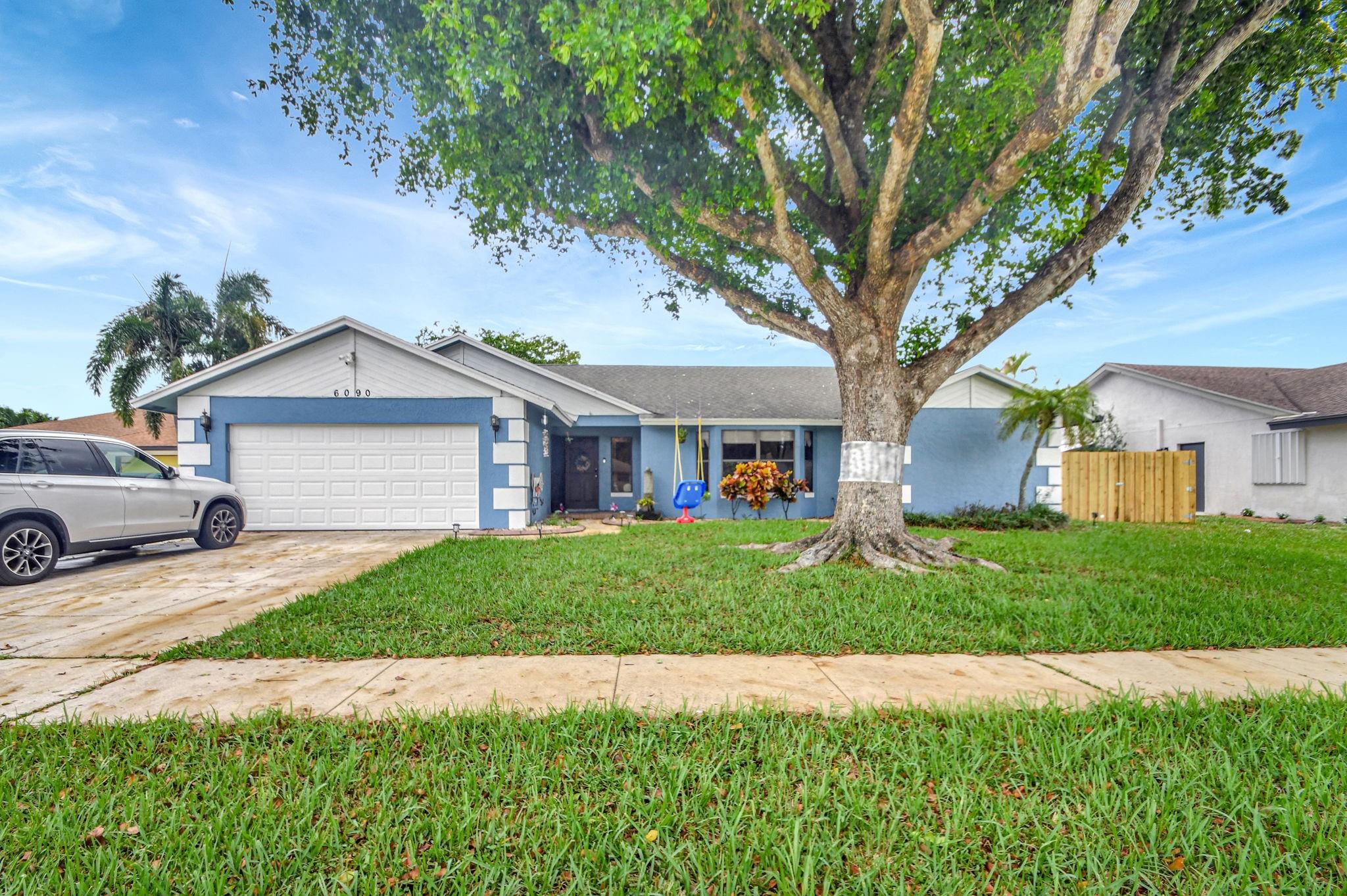 Birch Tree Ter, Lake Worth, FL 33467