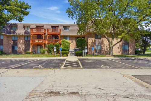 3508-1895 Tall Oaks Dr, Aurora, IL, 60505-1258 | Card Image