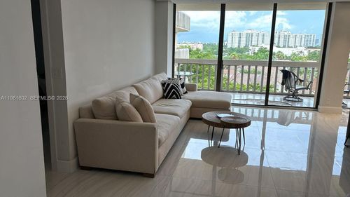 apt-5l-19355 Turnberry Way, Aventura, FL, 33180-2533 | Card Image