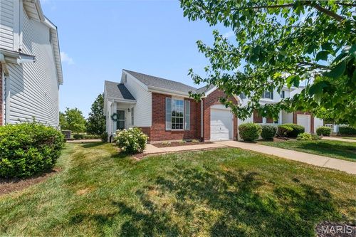 207 Tyndale Dr, O Fallon, MO, 63366-7553 | Card Image