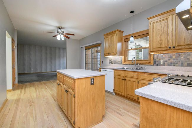 504 Eastern Trl, House other with 4 bedrooms, 4 bathrooms and null parking in MUKWONAGO WI | Image 16