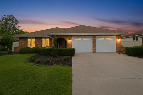7618 W 157th St, Orland Park, IL, 60462-5056 | Card Image