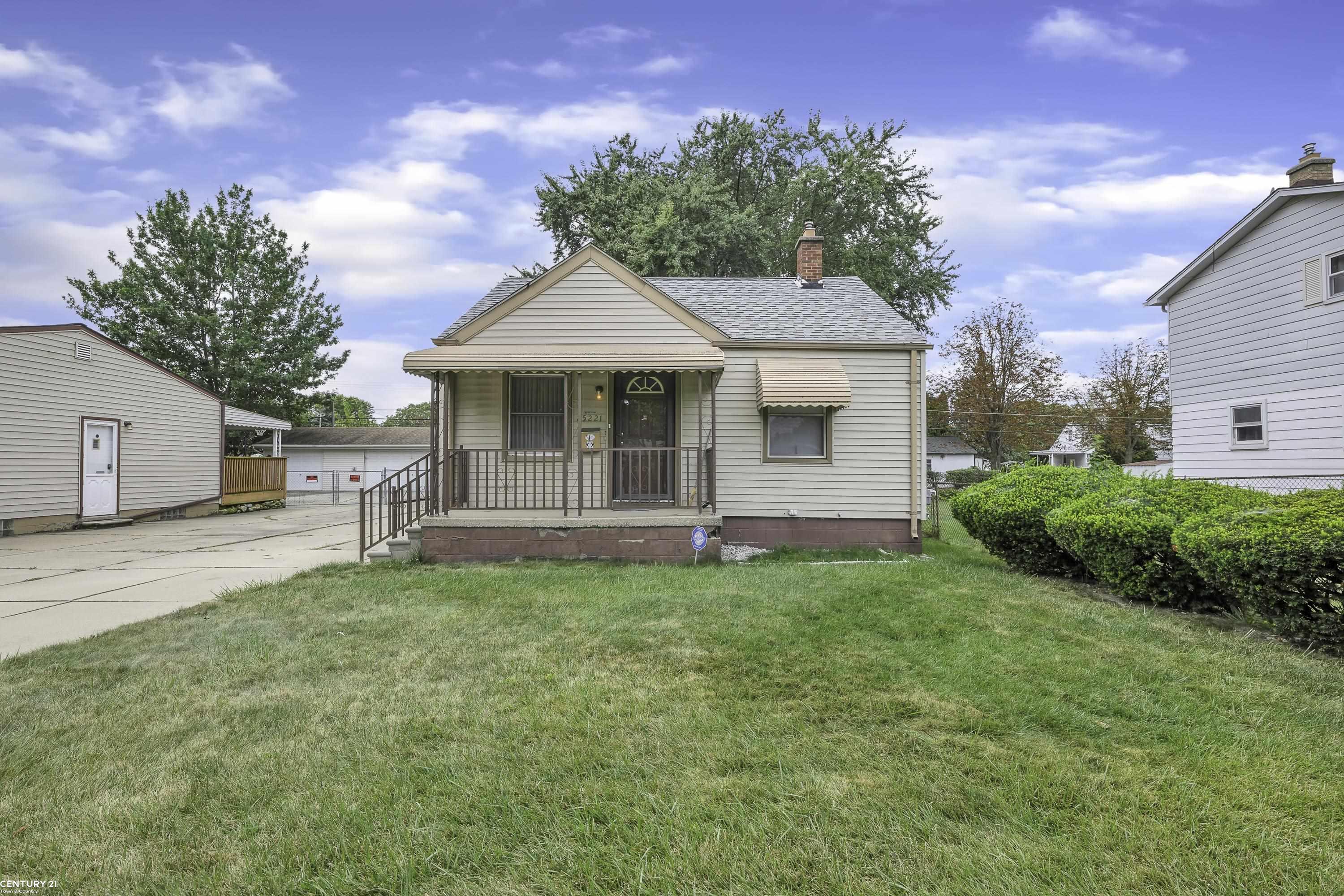 Tecla Ave, Warren, MI 48089