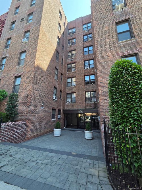 3b-37-51 86th St, Jackson Heights, NY, 11372-7448 | Card Image