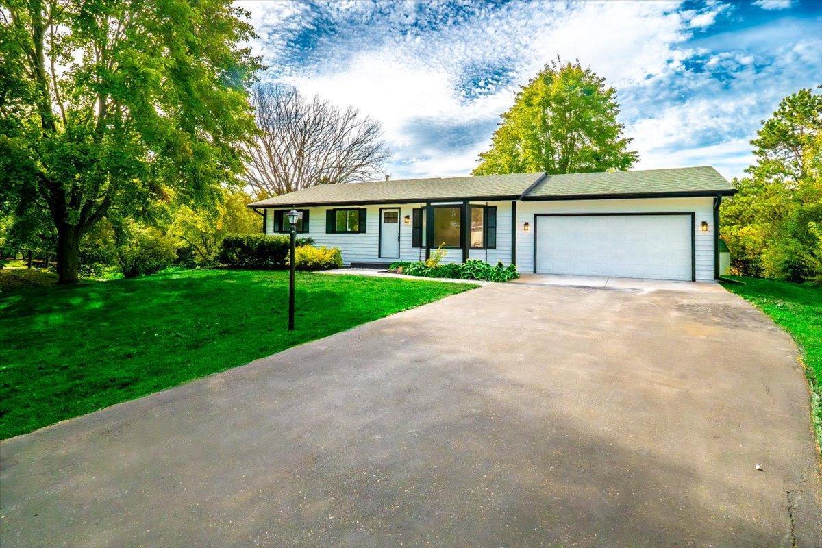 212th Street Ct, Forest Lake, MN 55025