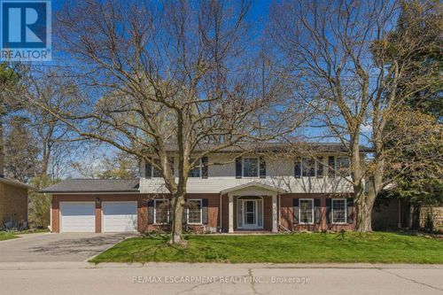 88 Bertram Drive, Hamilton (Dundas), ON, L9H4T7 | Card Image