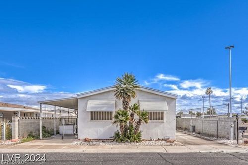 3350 Isle Royale Dr, Las Vegas, NV, 89122-4007 | Card Image