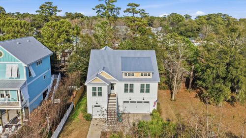 48 Seagrass Ct, Pawleys Island, SC, 29585-8571 | Card Image