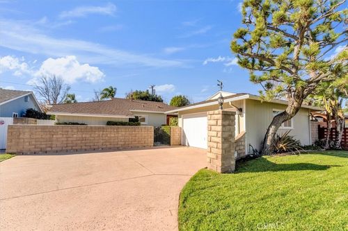 5227 Buffalo, Sherman Oaks, CA, 91401 | Card Image