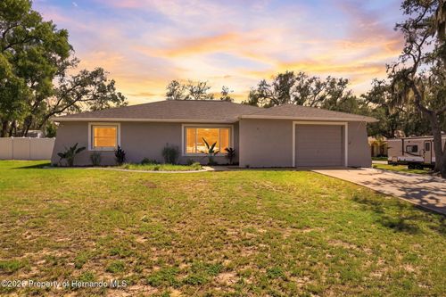 455 Hampshire Ave, Spring Hill, FL, 34606-5453 | Card Image