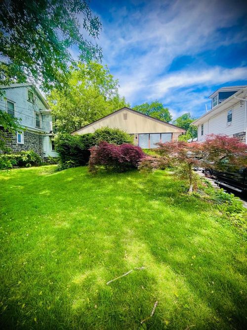 115 E Providence Rd, ALDAN, PA, 19018-4021 | Card Image