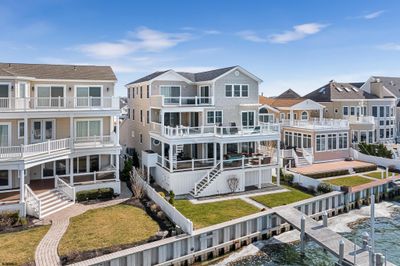 510 W Shore Dr, House other with 8 bedrooms, 5 bathrooms and null parking in Brigantine NJ | Image 2