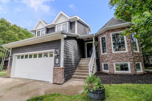 69 Silverwood Dr, Sydney, NS, B1S2Z9 | Card Image