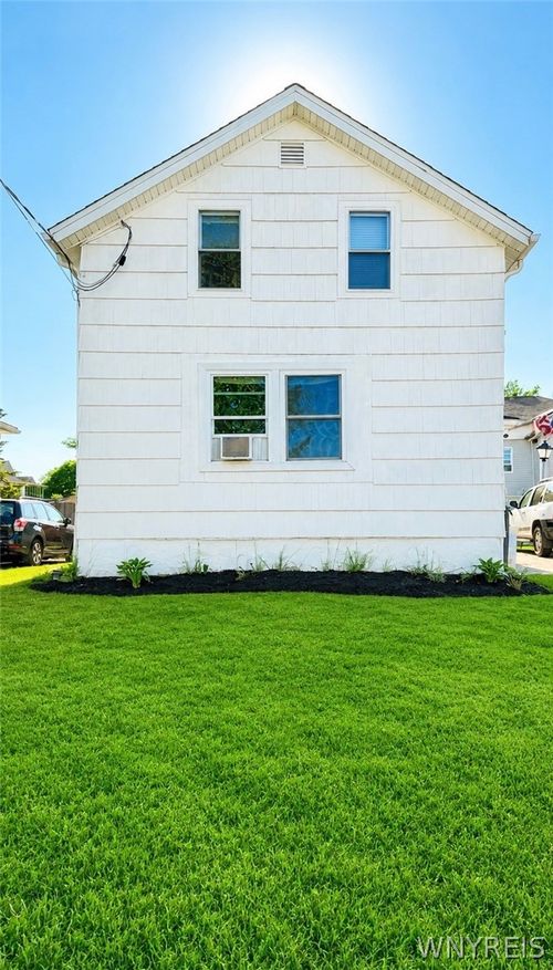 271 Church St Street, Lockport City, NY, 14094 | Card Image