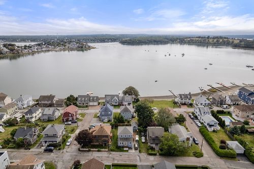 68 Edgewater Rd, Hull, MA, 02045-2645 | Card Image